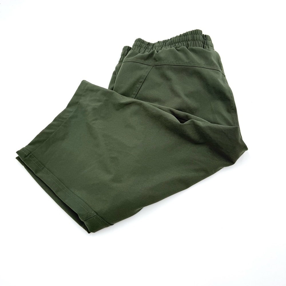 NWT Baleaf UPF 50+ Water Resistant Olive Green Capris Size Large (CWB0001)